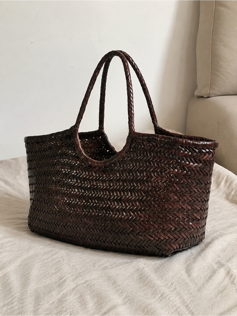 Woven Handheld Tote Bag in Dark Brown